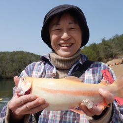 フィッシングレイクたかみや 釣果