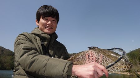 フィッシングレイクたかみや 釣果