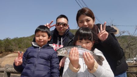 フィッシングレイクたかみや 釣果