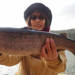 フィッシングレイクたかみや 釣果