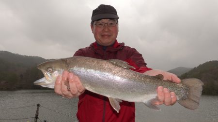 フィッシングレイクたかみや 釣果