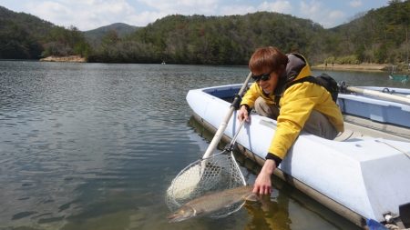 フィッシングレイクたかみや 釣果