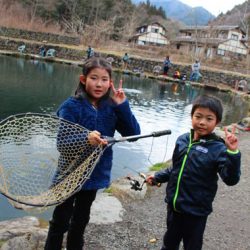 小菅トラウトガーデン 釣果