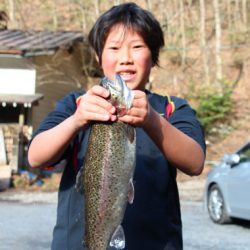 小菅トラウトガーデン 釣果