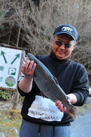 小菅トラウトガーデン 釣果