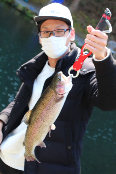 小菅トラウトガーデン 釣果
