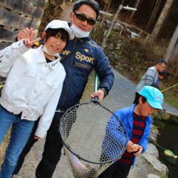 小菅トラウトガーデン 釣果