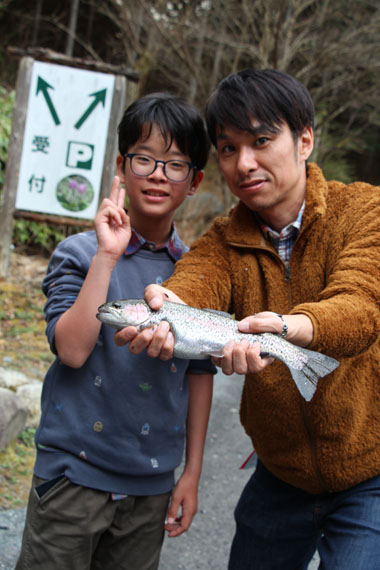小菅トラウトガーデン 釣果