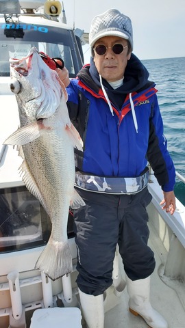 遊漁船 ニライカナイ 釣果