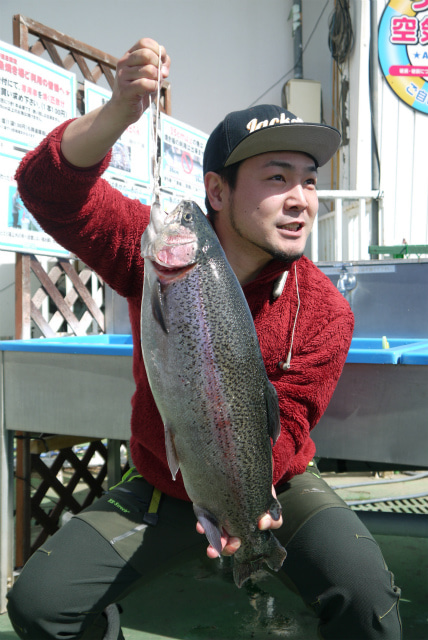 としまえんフィッシングエリア 釣果