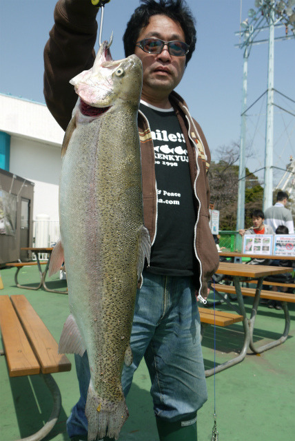 としまえんフィッシングエリア 釣果