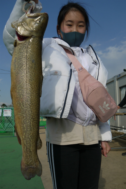 としまえんフィッシングエリア 釣果