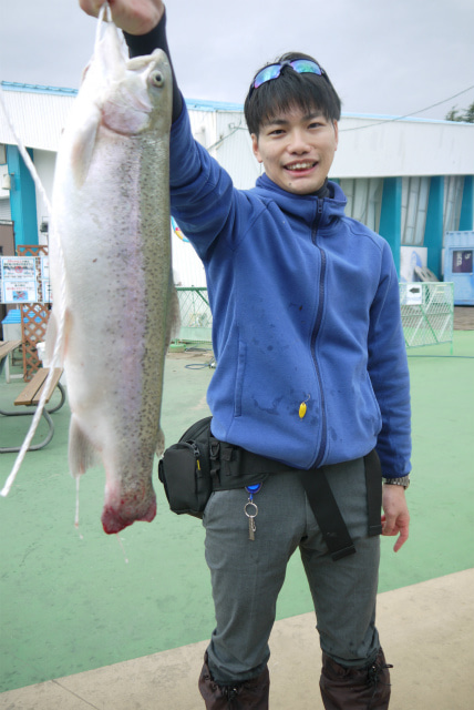としまえんフィッシングエリア 釣果
