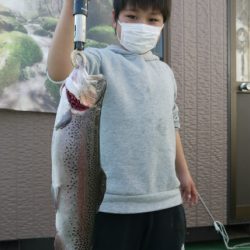 としまえんフィッシングエリア 釣果