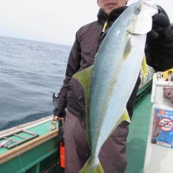 真祐丸 (しんゆうまる) 釣果