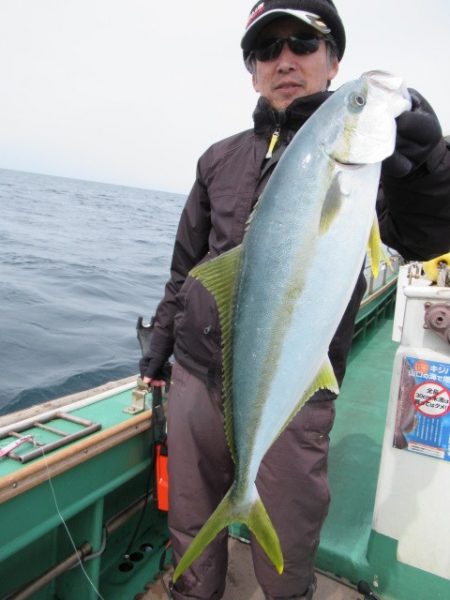 真祐丸 (しんゆうまる) 釣果