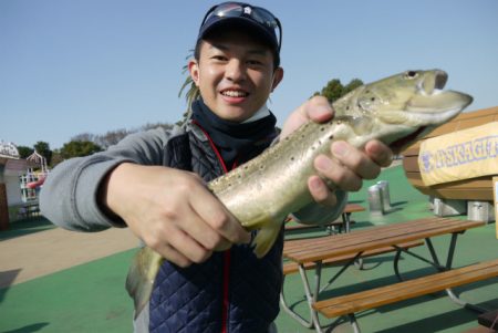 としまえんフィッシングエリア 釣果