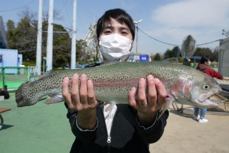 としまえんフィッシングエリア 釣果