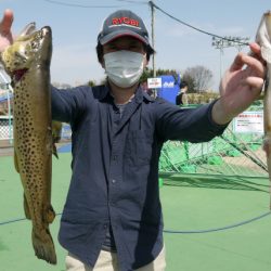 としまえんフィッシングエリア 釣果