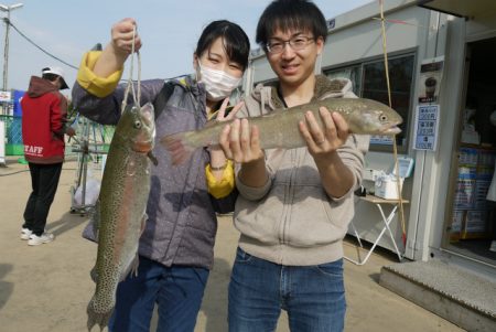 としまえんフィッシングエリア 釣果