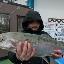 としまえんフィッシングエリア 釣果