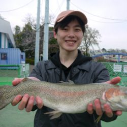 としまえんフィッシングエリア 釣果