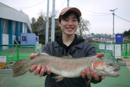 としまえんフィッシングエリア 釣果