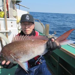 真祐丸 (しんゆうまる) 釣果