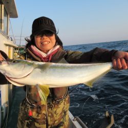 真祐丸 (しんゆうまる) 釣果