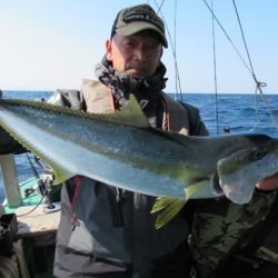 真祐丸 (しんゆうまる) 釣果