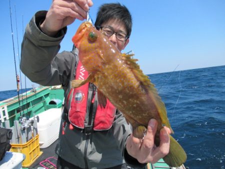 真祐丸 (しんゆうまる) 釣果