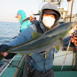 真祐丸 (しんゆうまる) 釣果