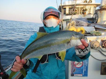 真祐丸 (しんゆうまる) 釣果