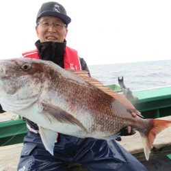 真祐丸 （しんゆうまる） 釣果