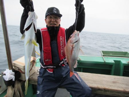 真祐丸 （しんゆうまる） 釣果