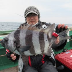 真祐丸 （しんゆうまる） 釣果