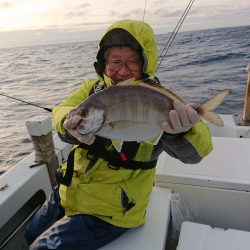 エンペラー 釣果