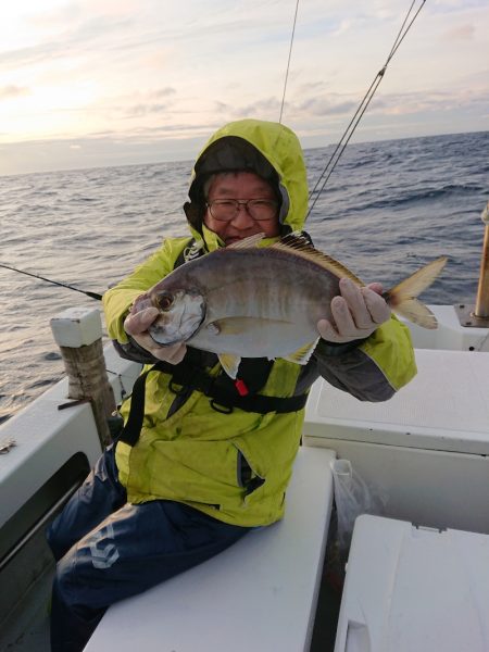 エンペラー 釣果