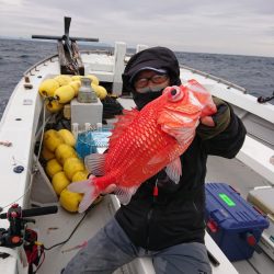 エンペラー 釣果