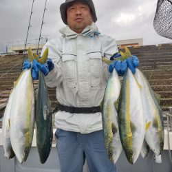 サンマリン 釣果