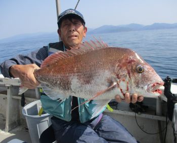 浜田釣舟　真鯛釣り