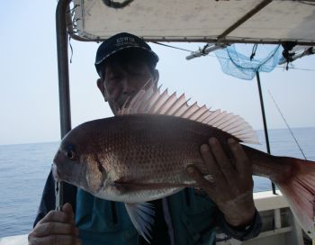 浜田釣舟　真鯛釣り