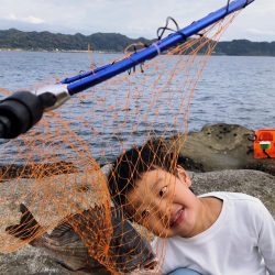 釣り人ほぼ1人 午後15から1730分まで爆釣
