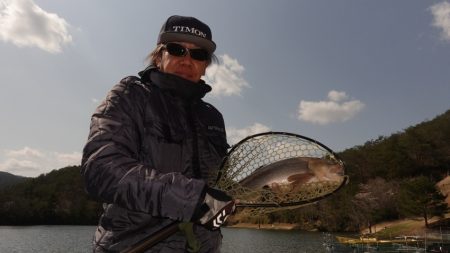 フィッシングレイクたかみや 釣果