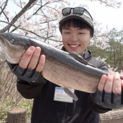 フィッシングレイクたかみや 釣果