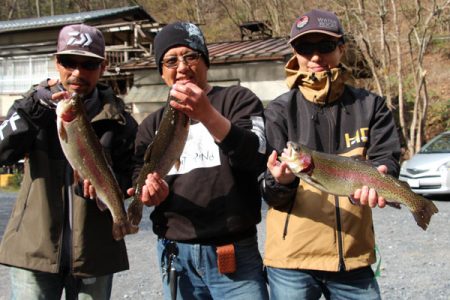 小菅トラウトガーデン 釣果