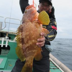 真祐丸 (しんゆうまる) 釣果