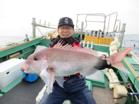 真祐丸 (しんゆうまる) 釣果
