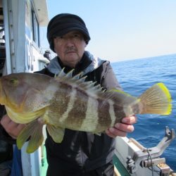 真祐丸 （しんゆうまる） 釣果