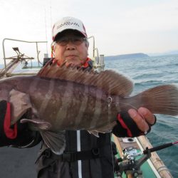 真祐丸 (しんゆうまる) 釣果